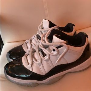 AIR JORDAN 11 EASTER